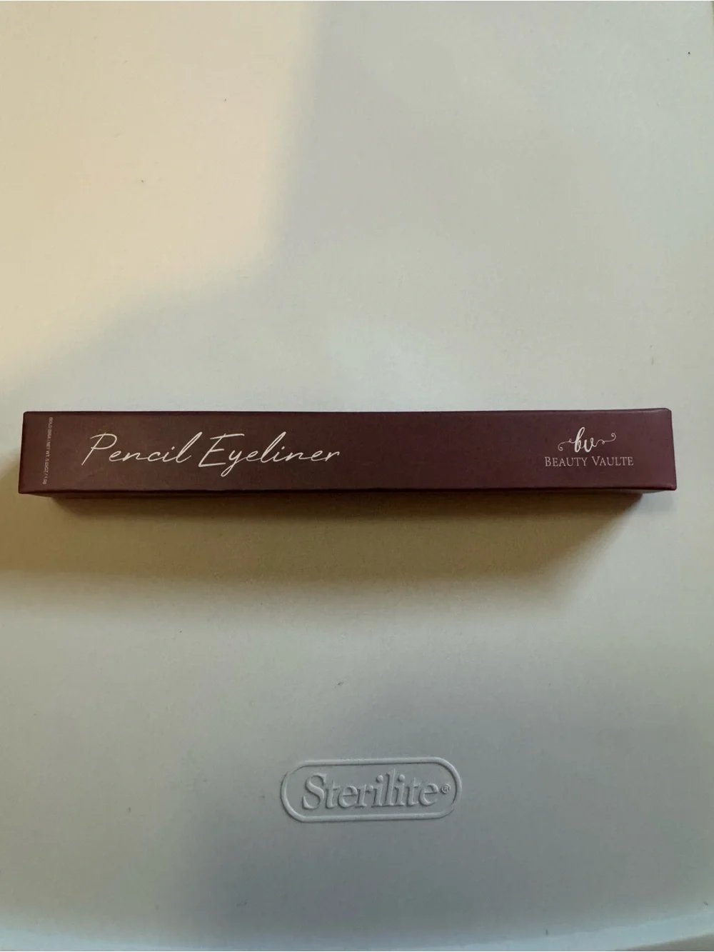 NEW Beauty Vaulte Pencil Eyeliner - Bold Bria (Deep Plum)
